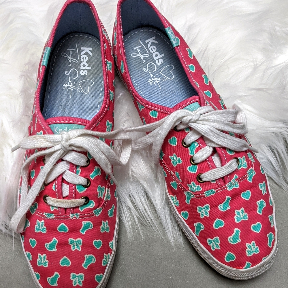 Keds x Taylor Swift Red Lace Up Canvas Shoes SZ7.5